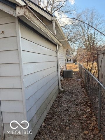 4645 Rookwood Avenue, Indianapolis, IN 46208