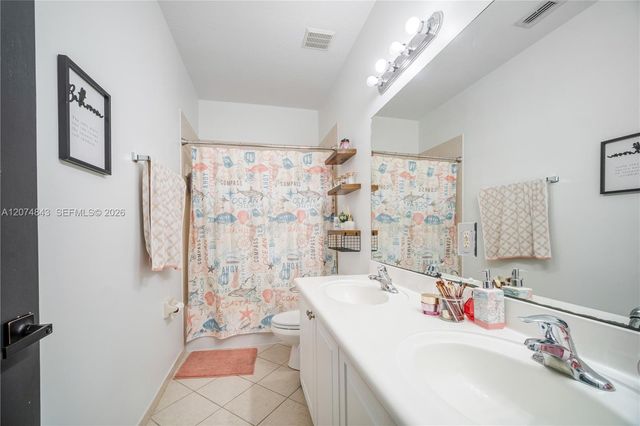 10334 NW 30th Terrace, Doral, FL 33172