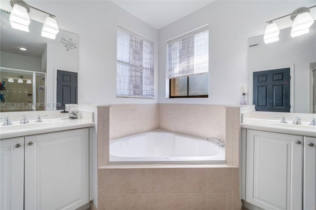 10334 NW 30th Terrace, Doral, FL 33172