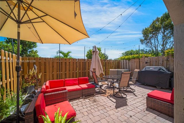 10334 NW 30th Terrace, Doral, FL 33172