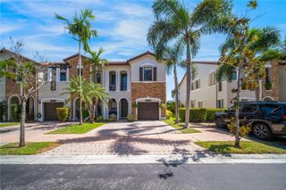 10334 NW 30th Terrace, Doral, FL 33172