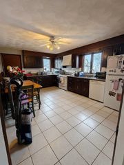 82 Grant Ave 2, Medford, MA 02155