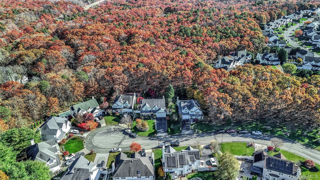 6 Laurel Crescent, Manorville, NY 11949