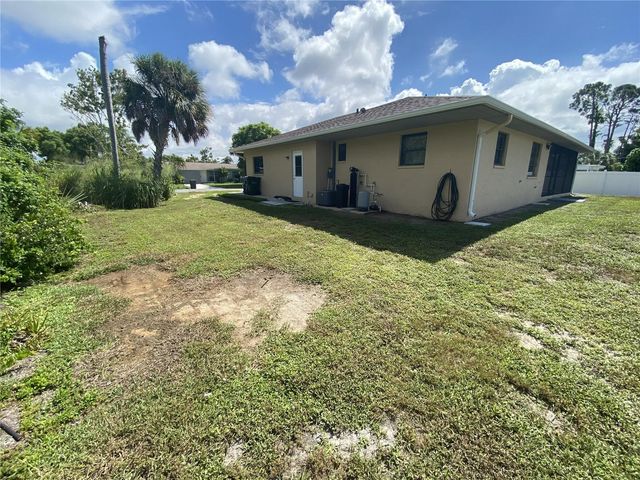 5050 LUCINE ROAD, Venice, FL 34293