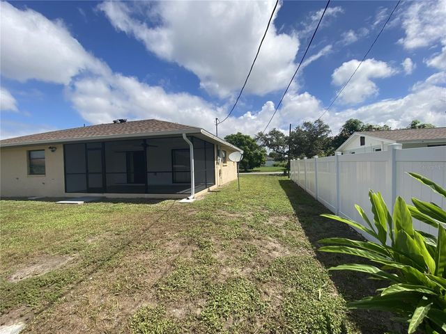 5050 LUCINE ROAD, Venice, FL 34293