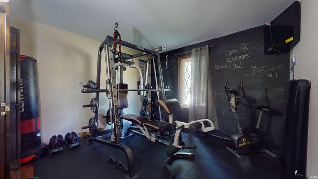 7277 Nottingham Drive, Newburgh, IN 47630