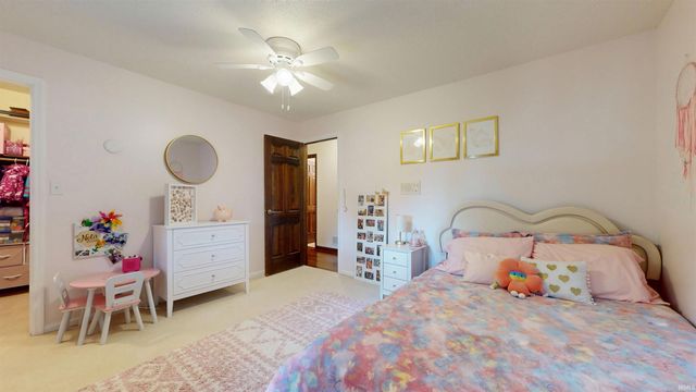 7277 Nottingham Drive, Newburgh, IN 47630