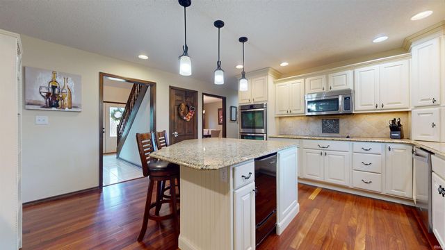 7277 Nottingham Drive, Newburgh, IN 47630