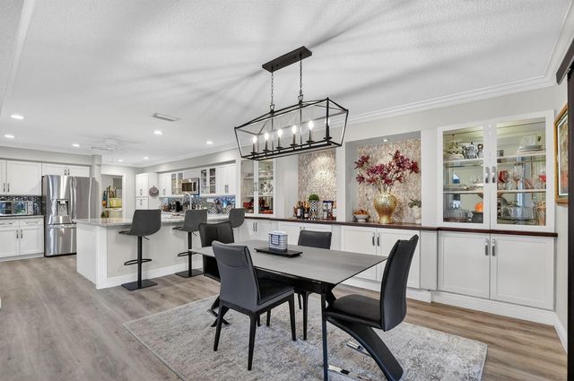 9048 Villa Portofino Circle, Boca Raton, FL 33496