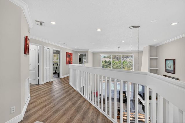 9048 Villa Portofino Circle, Boca Raton, FL 33496