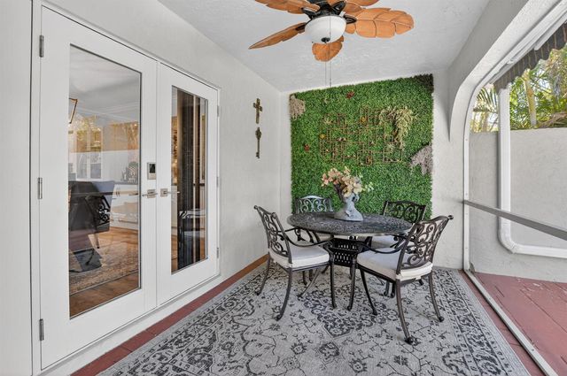 9048 Villa Portofino Circle, Boca Raton, FL 33496