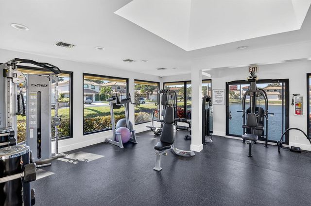 9048 Villa Portofino Circle, Boca Raton, FL 33496
