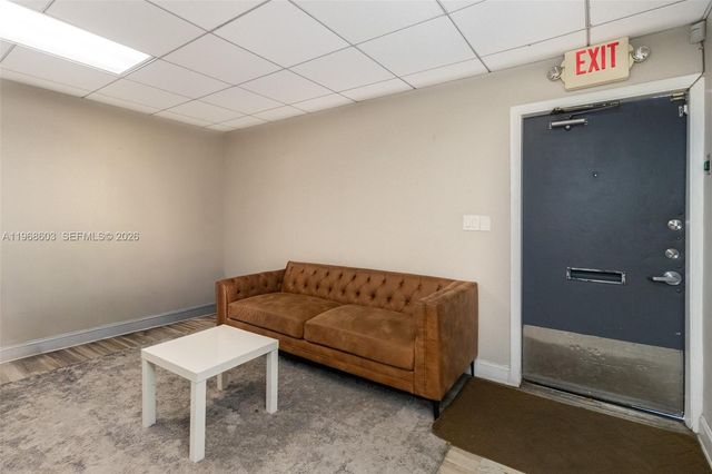 3337 NW 74th Ave 3337, Miami, FL 33122