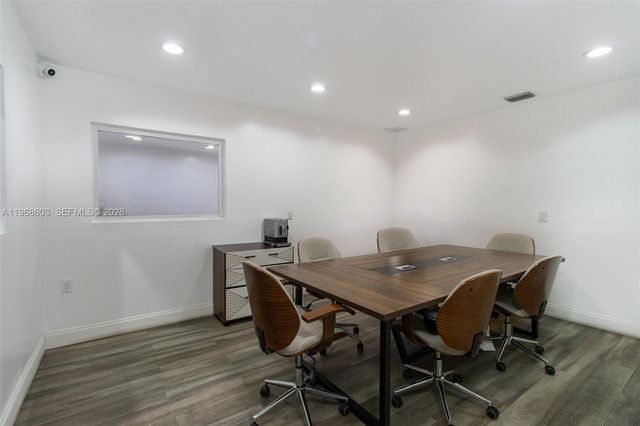 3337 NW 74th Ave 3337, Miami, FL 33122