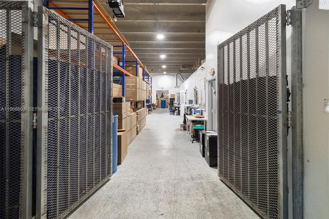 3337 NW 74th Ave 3337, Miami, FL 33122