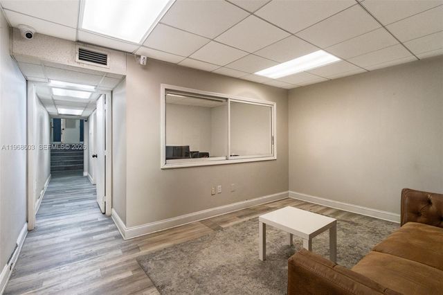 3337 NW 74th Ave 3337, Miami, FL 33122