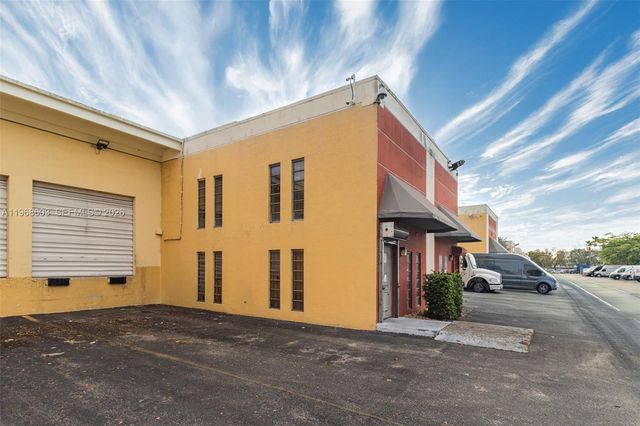 3337 NW 74th Ave 3337, Miami, FL 33122