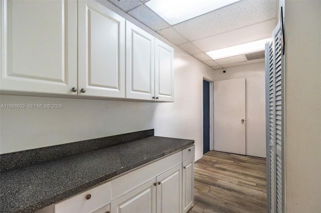 3337 NW 74th Ave 3337, Miami, FL 33122