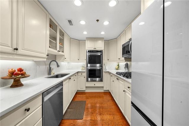 3636 Habersham Road NW 2404, Atlanta, GA 30305