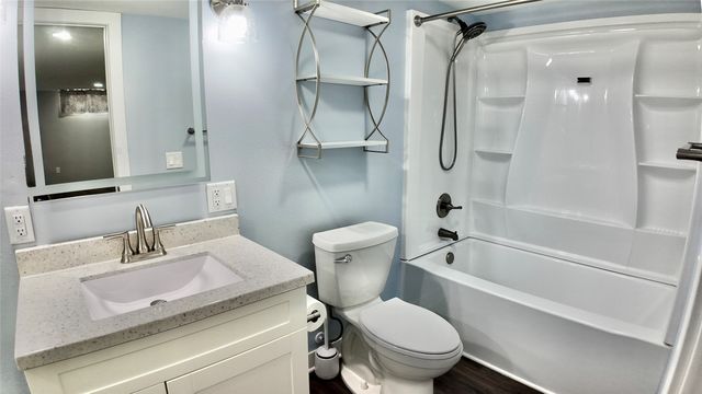 5809 New York Avenue, Des Moines, IA 50322