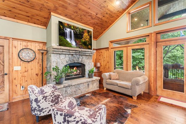 85 Buena Vista Drive, Hayesville, NC 28904