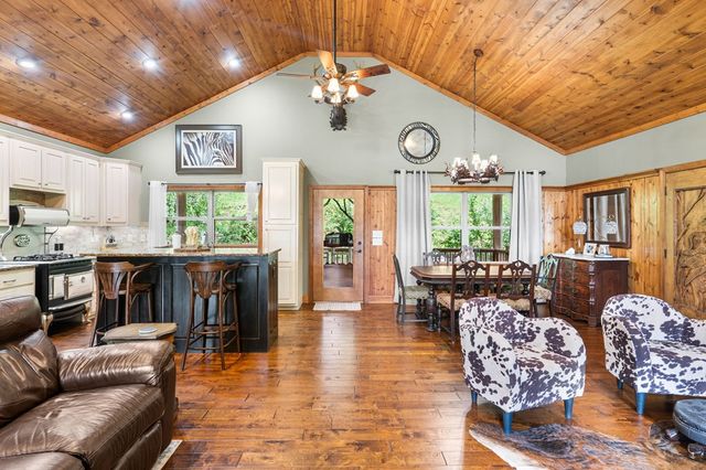 85 Buena Vista Drive, Hayesville, NC 28904