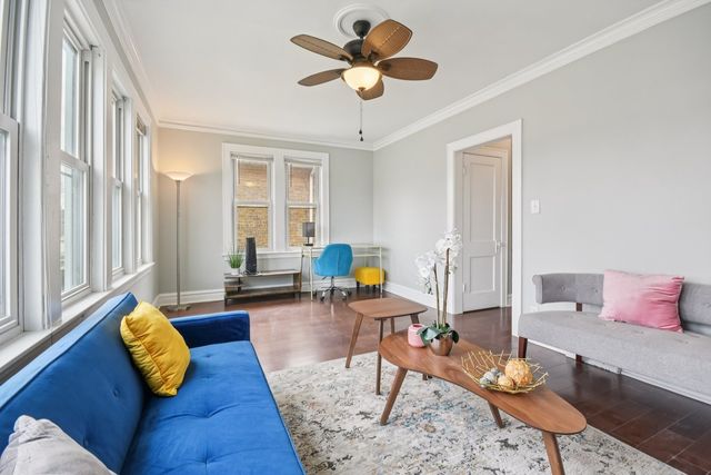 2928 N Rutherford Avenue, Chicago, IL 60634