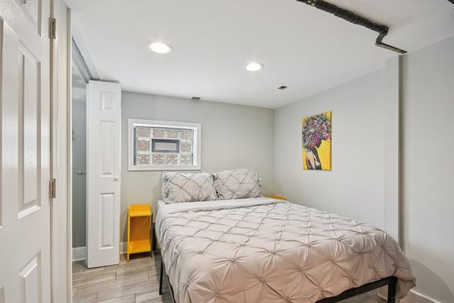 2928 N Rutherford Avenue, Chicago, IL 60634