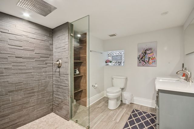 2928 N Rutherford Avenue, Chicago, IL 60634