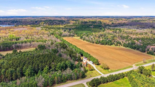 W4506 COUNTY ROAD TT, Wild Rose, WI 54984