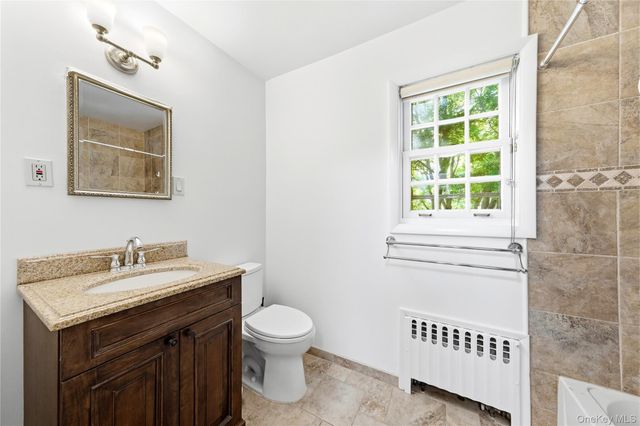 505 Bryant Avenue, Roslyn Harbor, NY 11576