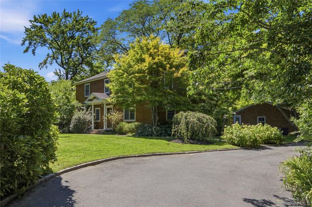 505 Bryant Avenue, Roslyn Harbor, NY 11576