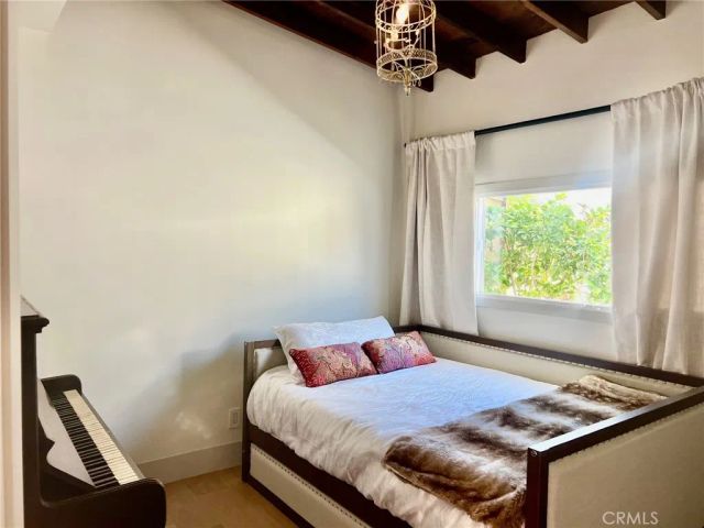 24 Saratoga, Newport Beach, CA 92660