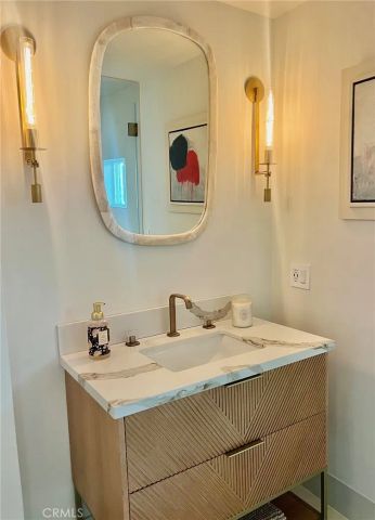 24 Saratoga, Newport Beach, CA 92660