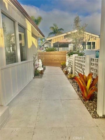 24 Saratoga, Newport Beach, CA 92660