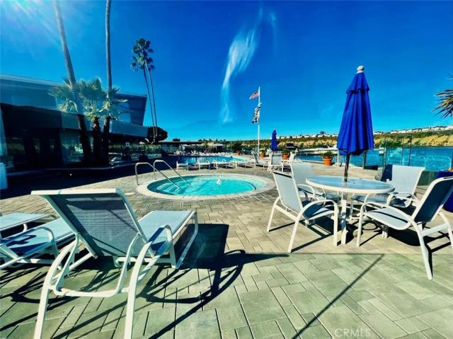 24 Saratoga, Newport Beach, CA 92660