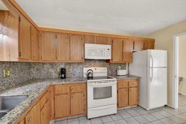 6730 Starkeys Place, Lake Worth, FL 33467