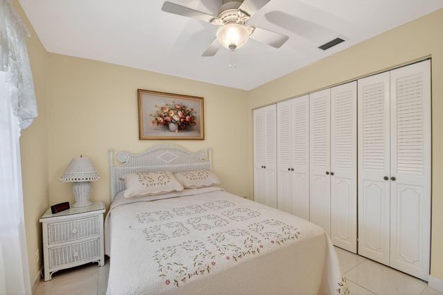 6730 Starkeys Place, Lake Worth, FL 33467