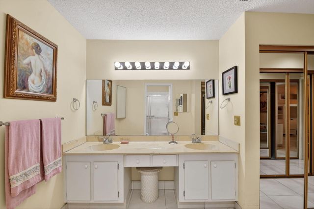 6730 Starkeys Place, Lake Worth, FL 33467