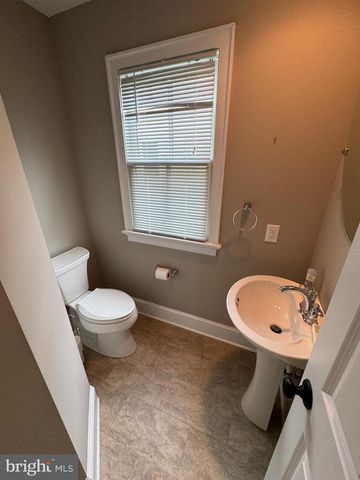 26 N CONGRESS ST, Newtown, PA 18940