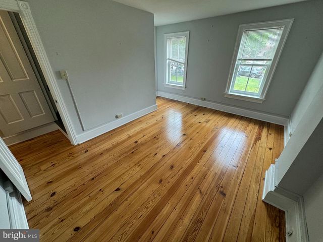 26 N CONGRESS ST, Newtown, PA 18940