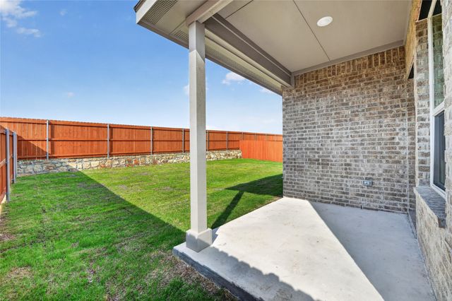 700 CELESTIAL Way, Fort Worth, TX 76008