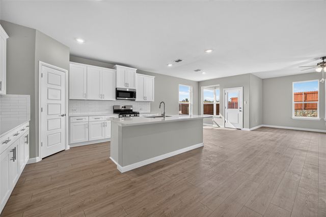 700 CELESTIAL Way, Fort Worth, TX 76008