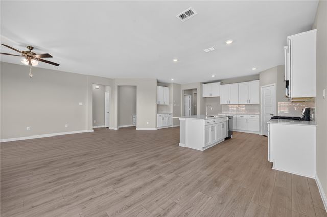 700 CELESTIAL Way, Fort Worth, TX 76008