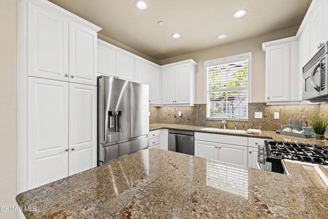 201 Via Antonio, Newbury Park, CA 91320