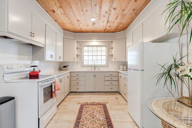 2401 28th Street, Lubbock, TX 79411