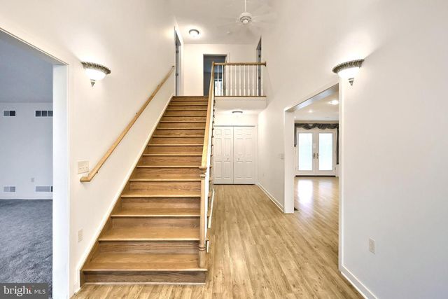 1317 MANOR RD, Windsor, PA 17366