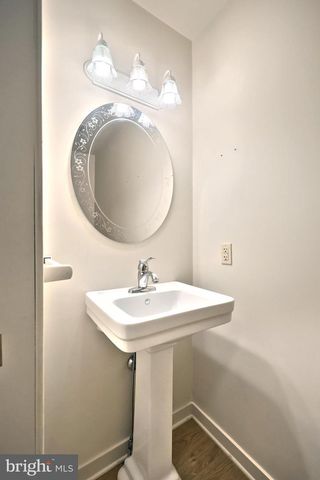 1317 MANOR RD, Windsor, PA 17366