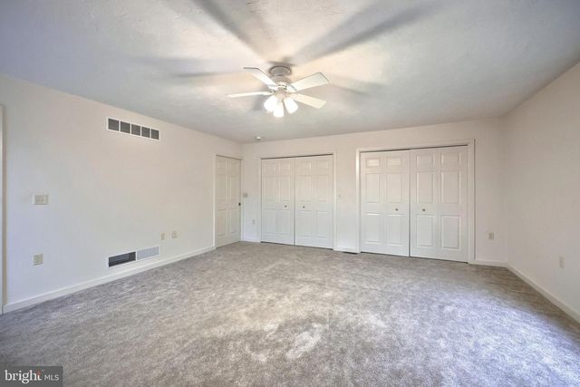 1317 MANOR RD, Windsor, PA 17366