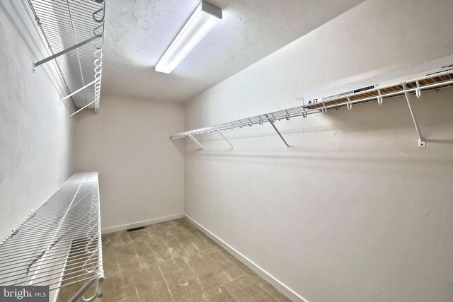 1317 MANOR RD, Windsor, PA 17366